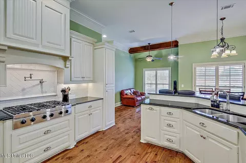 809 Willow Grande Circle Cir, Brandon, MS 39047 photo 9