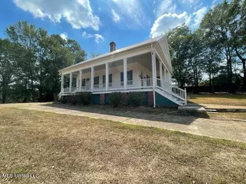 1054 E Railroad St, Wesson, MS 39191 photo 4