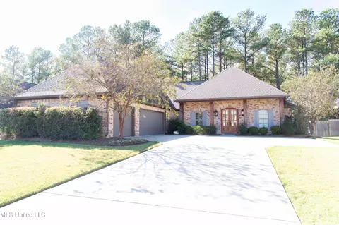 125 Stone Creek Dr, Madison, MS 39110