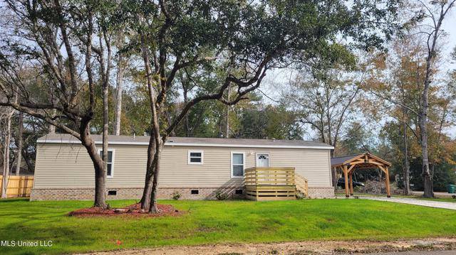 1063 Limu Way, Diamondhead, MS 39525