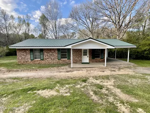 104 Yates Rd, Magee, MS 39111