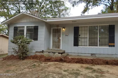 740 Hickory Ridge Dr, Jackson, MS 39206