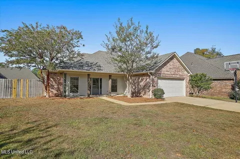 210 Binnacle Ct, Brandon, MS 39047