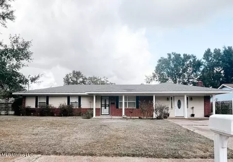 775 Holly Hills Dr, Biloxi, MS 39532