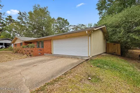 5825 Orchard View Dr, Jackson, MS 39211 photo 3