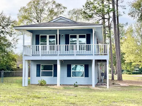 115 Millbrook Ln, Carriere, MS 39426