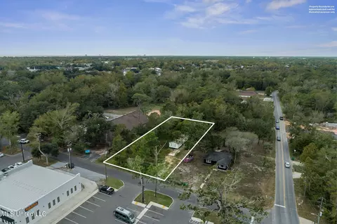 1115 Bridge St, Gulfport, MS 39507