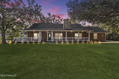 4353 Melvin Rd, Biloxi, MS 39532