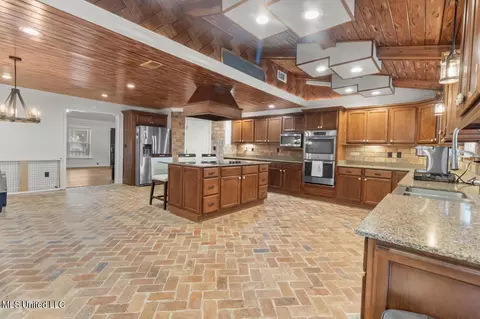 Kitchen - 4353 Melvin Rd, Biloxi, MS 39532 photo 1 of 4