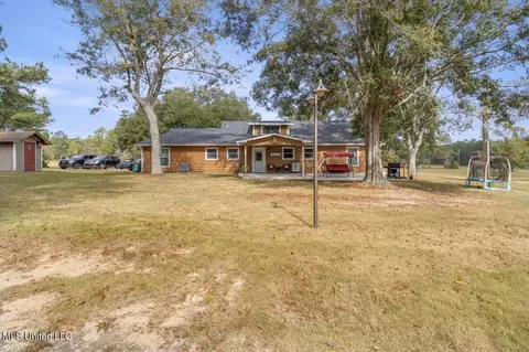 Exterior - 4353 Melvin Rd, Biloxi, MS 39532 photo 9 of 11