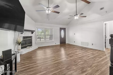 Living - 4353 Melvin Rd, Biloxi, MS 39532 photo 2 of 2