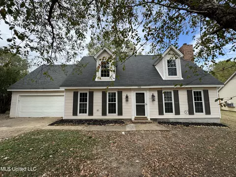 7235 Holly Grove Dr, Olive Branch, MS 38654