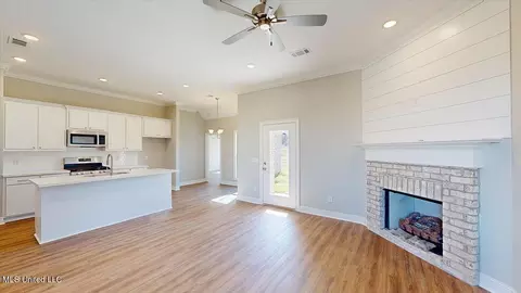 403 Butternut Dr, Canton, MS 39046 photo 4