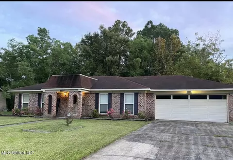 2107 University Street St, Gautier, MS 39553