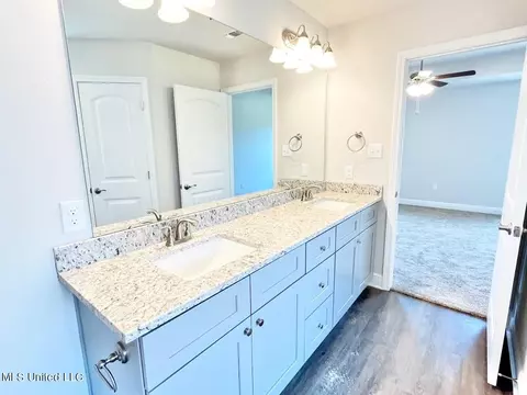 Bath - 13936 Ruby Ln, Biloxi, MS 39532 photo 11 of 17