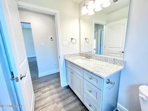 Bath - 13936 Ruby Ln, Biloxi, MS 39532 photo 4 of 17