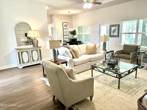 Living - 13936 Ruby Ln, Biloxi, MS 39532 photo 7 of 15