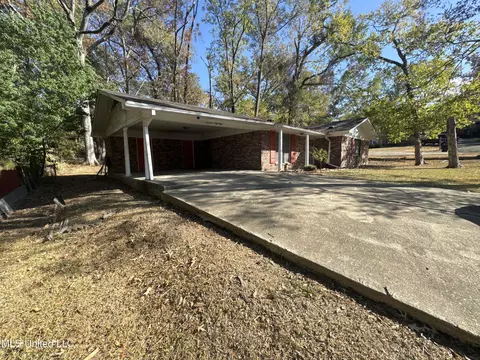 1758 Waycona Dr, Jackson, MS 39204 photo 3