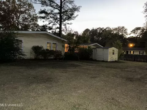 1606 Lockwood Ave, Jackson, MS 39211 photo 2