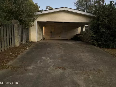 1606 Lockwood Ave, Jackson, MS 39211 photo 3