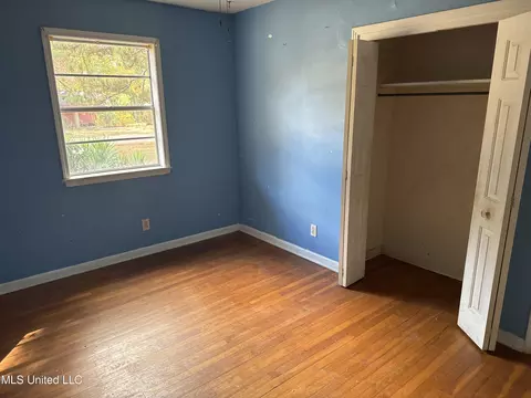 1054 Deryll St, Jackson, MS 39212 photo 6