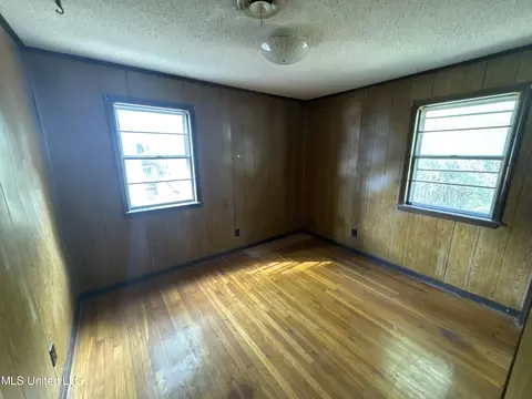 1054 Deryll St, Jackson, MS 39212 photo 10
