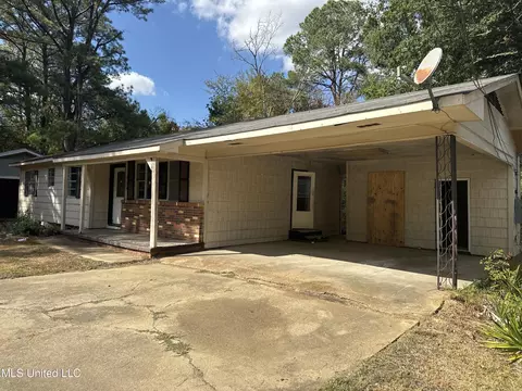 1054 Deryll St, Jackson, MS 39212 photo 3