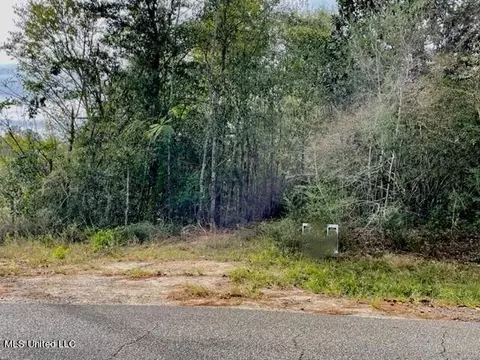23309 Ramsey Ln, Saucier, MS 39574