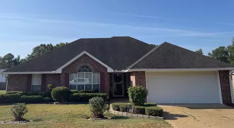 405 Hillandale Dr, Jackson, MS 39212