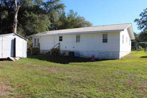 113 Cecil Havard Rd, Lucedale, MS 39452 photo 5