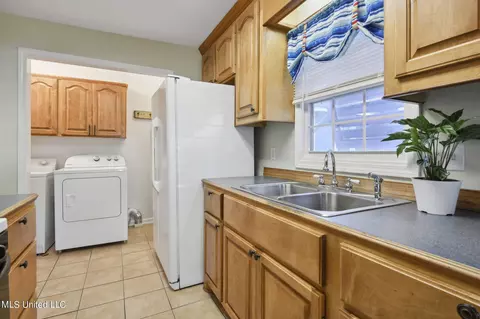 114 Central Ave, Long Beach, MS 39560 photo 10