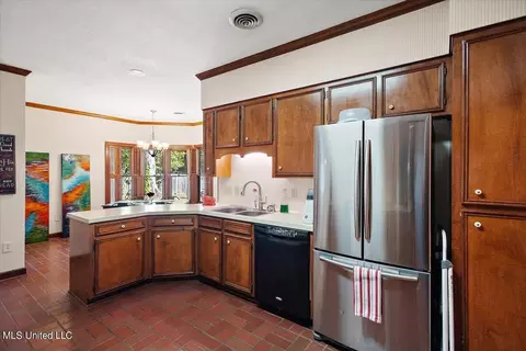 5918 Kristen Dr, Jackson, MS 39211 photo 17