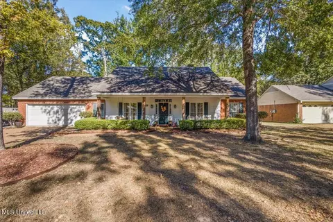 5918 Kristen Dr, Jackson, MS 39211 photo 2