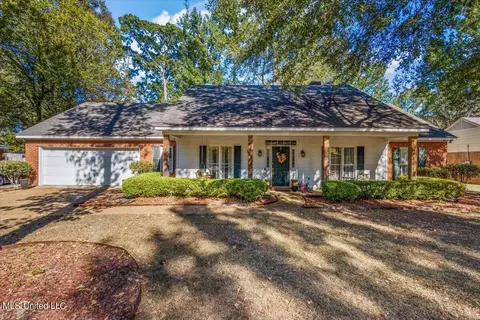 5918 Kristen Dr, Jackson, MS 39211