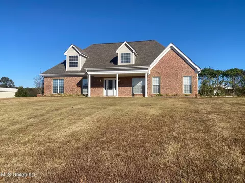 251 Dudley Pl, Byhalia, MS 38611