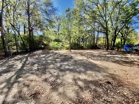 1075 Combs St, Jackson, MS 39204 photo 10