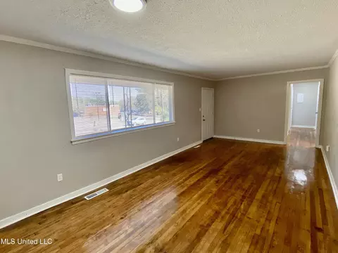 625 Forest Ave, Jackson, MS 39206 photo 3