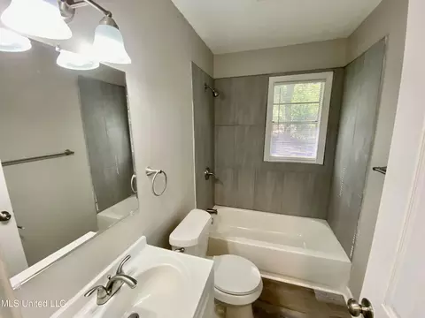625 Forest Ave, Jackson, MS 39206 photo 8