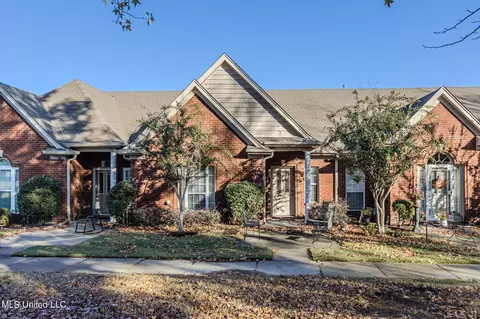 849 Cardinal Ln, Hernando, MS 38632