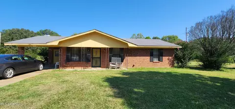 5709 Peyton Rd, Coldwater, MS 38618