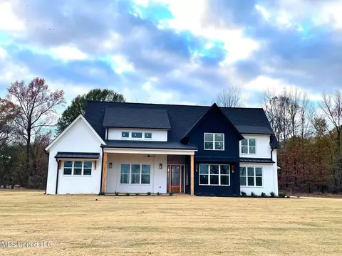 5255 Grays Valley Dr, Hernando, MS 38632