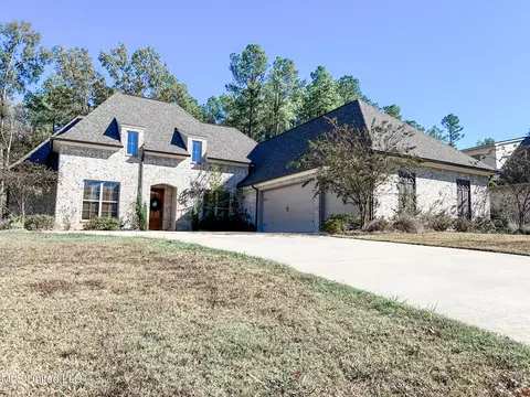 185 Stone Creek Dr, Madison, MS 39110