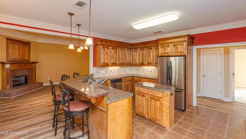 757 Creston Dr, Byram, MS 39272 photo 13