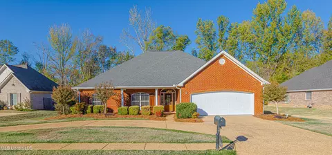 757 Creston Dr, Byram, MS 39272