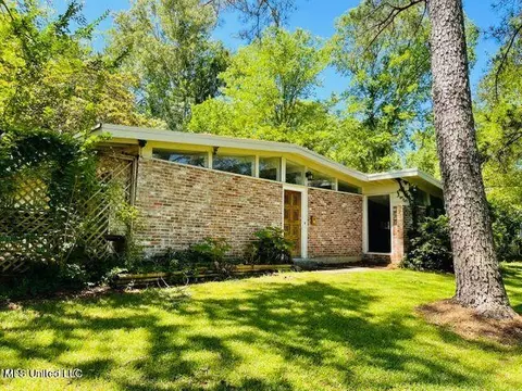 1541 Winchester St, Jackson, MS 39211 photo 6