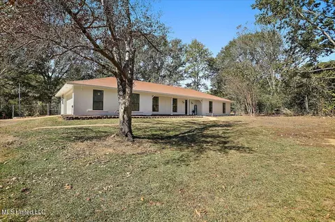 183 Shenandoah Dr, Florence, MS 39073 photo 4