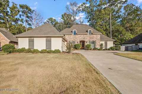 120 Rosemont Dr, Brandon, MS 39042