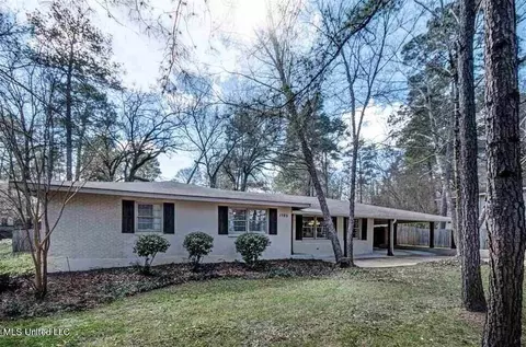 1785 Brecon Dr, Jackson, MS 39211