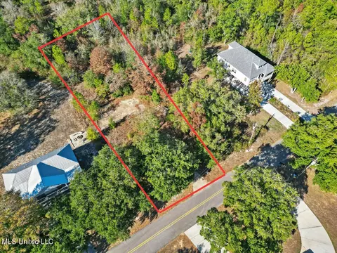 4800 E Belle Fontaine Rd, Ocean Springs, MS 39564