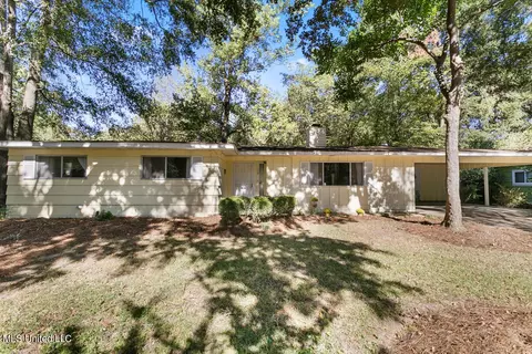 152 Southbrook Dr, Jackson, MS 39211 photo 2